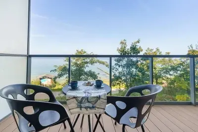 Image de Appartements à seulement, vue sur la mer