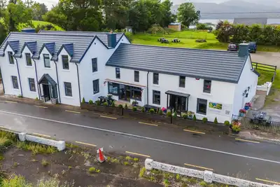 Image de Lake House & Pub Kerry – Large Groups 26 Guests