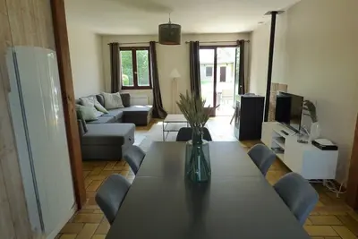 Image de Terre et Mer, maison avec jardin