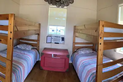 Image de Jiggs Landing, Cabin 3 - Reservoir View Bunk House
