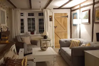 Image de Gorgeous 3 storey cottage. Pet friendly! \n7 miles from Winchester.