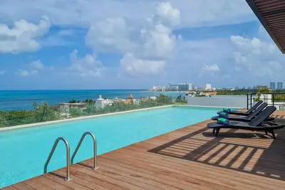 2br Modern Apt w/ Best Rooftop View in Cancun