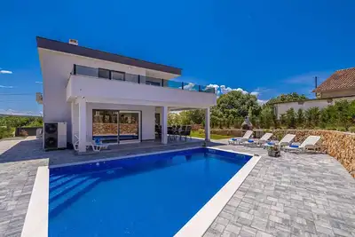 Image de Villa Katharina avec piscine privée