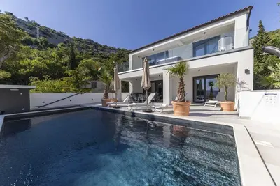 Image de New Luxury Villa Lucija
