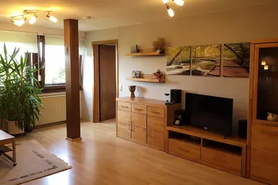 Image de Geräuminge Dachgeschosswohnung für Urlaube mit Hund