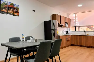 Image de Urban Serenity: Cozy 1Bedroom apartment.