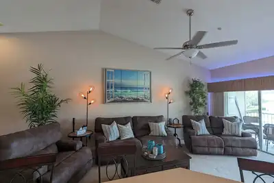 Image de Beautiful 3-bedroom, 2-bathroom Condo in a Golf Community in a Great Location! !