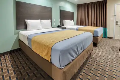 Image de Stay Comfortably: Economical Rooms with Microwave & Mini-Fridge