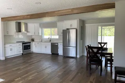 Image de Cozy house! Free Parking, Close to Pdx and a lot of beautiful nature!