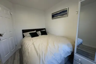 Image de Spacious 3 bed, driveway, 5 minutes from Excel Centre & Custom House station