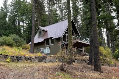 Image de Modern rustic cabin w/ room to spread out & relax - 5 mins from Lake Cle Elum!