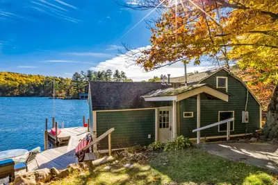 Image de Dockside Dream | 4 mins to Mt Sunapee | Dock | Views | Grill