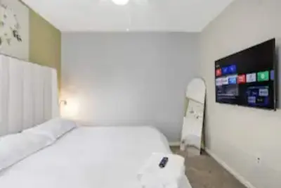 Image de 4Bedroom 4Bath with10 beds in Atx Dt!