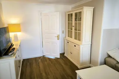 03 beautiful 2-room-apartment w. Shower and bathtub - quietly located