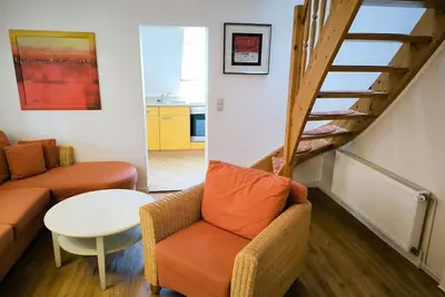 04 beautiful 2-room-apartment with glazed veranda - quietly situated