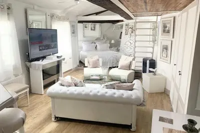 Image de Superbe Loft St Germain  Des. Pres.