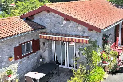 Image de Gîte de charme au Pays Basque intérieur pour 2 personnes, minimum 7 nuits.