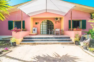 Image de Family house, ! Super close to the beach! Where sea and nature combines! !