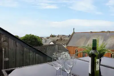 Image de 28 Fore Street, pet friendly, with a garden in Seaton, Devon