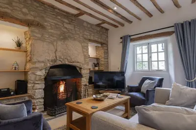 Charming dog friendly holiday cottage - Lilac Cottage