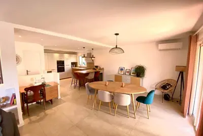 Image de Villa récemment rénovée à 5 min de la mer à pied