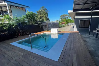 Image de Walking distance to the beach and near the river mouth.