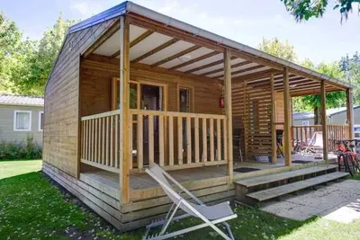 Image de Chalet 4 étoiles - Piscine - eehgeb