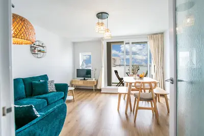 Image de Blissview-Appartement-Appartement-Salle de bain privée séparée-Vue sur l'océan