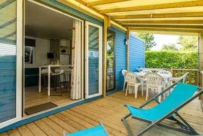 Image de Camping 4 étoiles - Piscine  - efceib