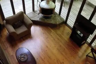 Image de Charming Spacious Chalet Creek Side Corporate Renting in Marietta