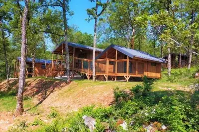 Image de Cabane 3 étoiles - Piscine - efchcf
