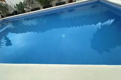 Image de Appartement 3 chambres RdC villa avec grande piscine et jardin privés