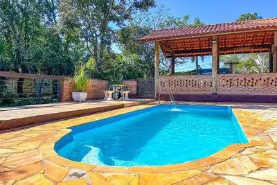 Image de Chácara com piscina e churrasq em Botucatu/Sp