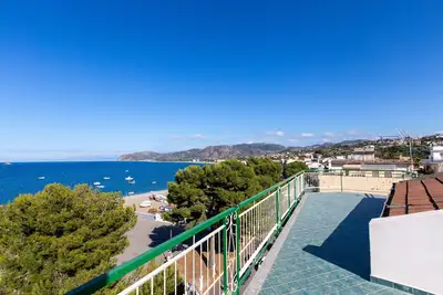 Image de Appartement 'Seaview 2' avec vue sur la mer, Wi-Fi et climatisation