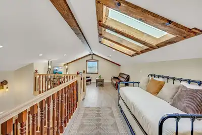 Image de The Kodama Yokai Near Universal Studios, Crypto Arena, and Rose Bowl