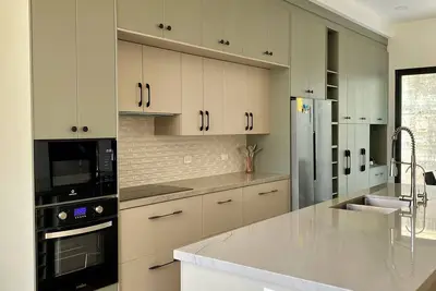 Image de Cozy, Comfy and Spacious Apartment.