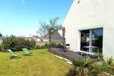Image de Maison avec jardin, terrasse, Vue Mer exposé Sud à Perros-Guirec