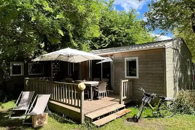 Image de Chalet Premium 50m² (3 chambres) + terrasse + Tv + Lv + Plancha + Climatisation 7 personnes