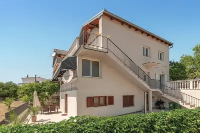 Image de Superbe appartement à Pirovac avec WiFi