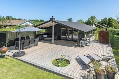 Image de Maison confortable de 2 chambres à.