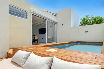 Image de Villa moderne avec piscine proche du centre ville et de la plage de Roses