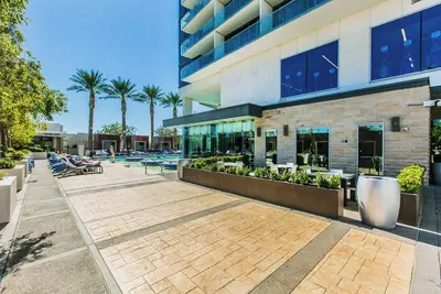 Image de Luxury Penthouse on the 53rd Floor with Breathtaking Strip Views and Private Bal