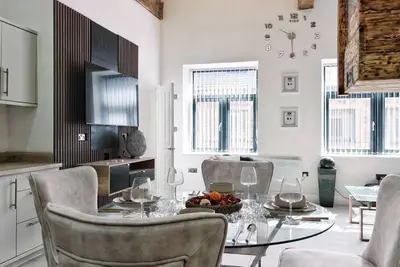 Image de *New* Boutique style Apartment with Jacuzzi Bath \nSuite 7