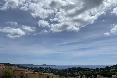 Image de Appartement avec piscine et parking à Cavalaire-sur-Mer