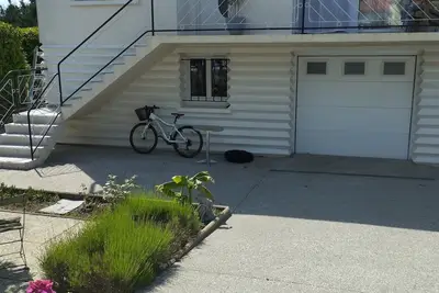 Image de Maison avec extérieur proche gare