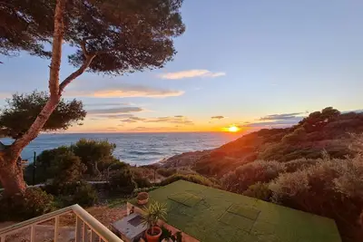 Image de Cal Indigo - Unique flat in Cap Salou - Mind & feet in Water