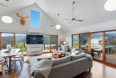 Image de Grand View Chalet: 4  Br, 2  Ba House in Merrijig, Sleeps 10