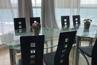 Image de Beautiful apartment with Ac in Haifa