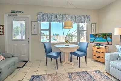 Image de Directly on the Gulf - Unit  3 - 1 Bedroom - Ground Floor - Sleeps up to 5