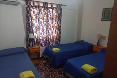 Image de Unbeatable Price - Centrally Located for Budget Travelers, Sleeps 6